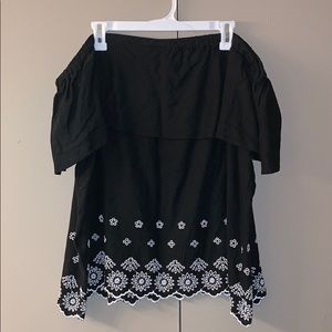 Old Navy black off-shoulder top